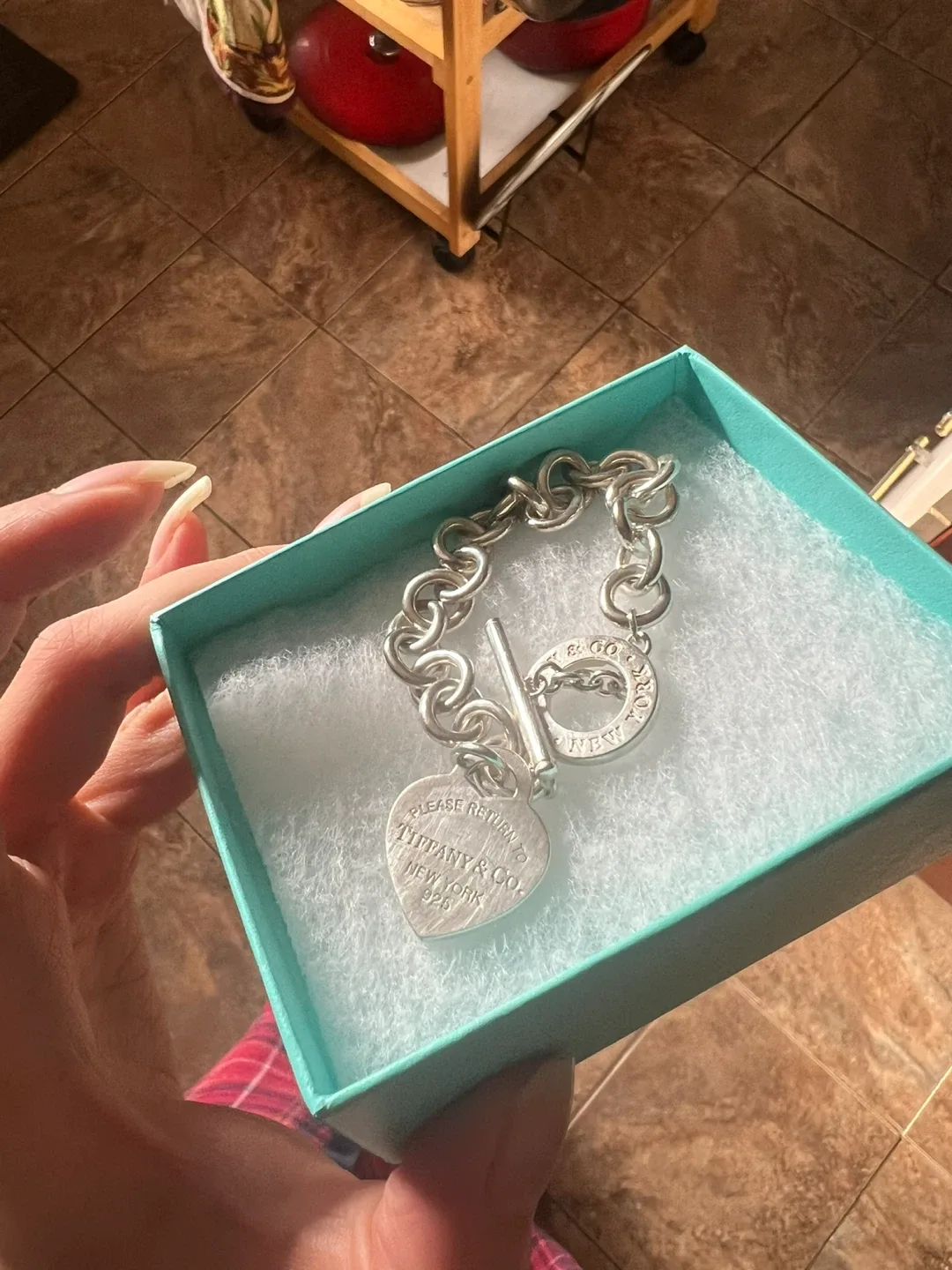 Tiffany & Co. Return to Tiffany Heart Toggle Bracelet image indicator(2)