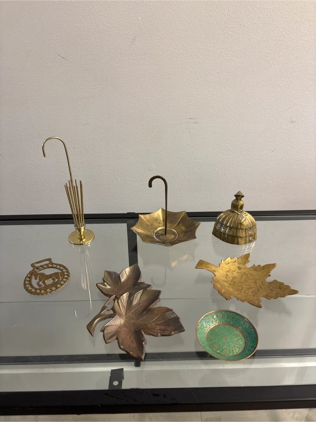 Vintage Brass Decorative Items image indicator(4)