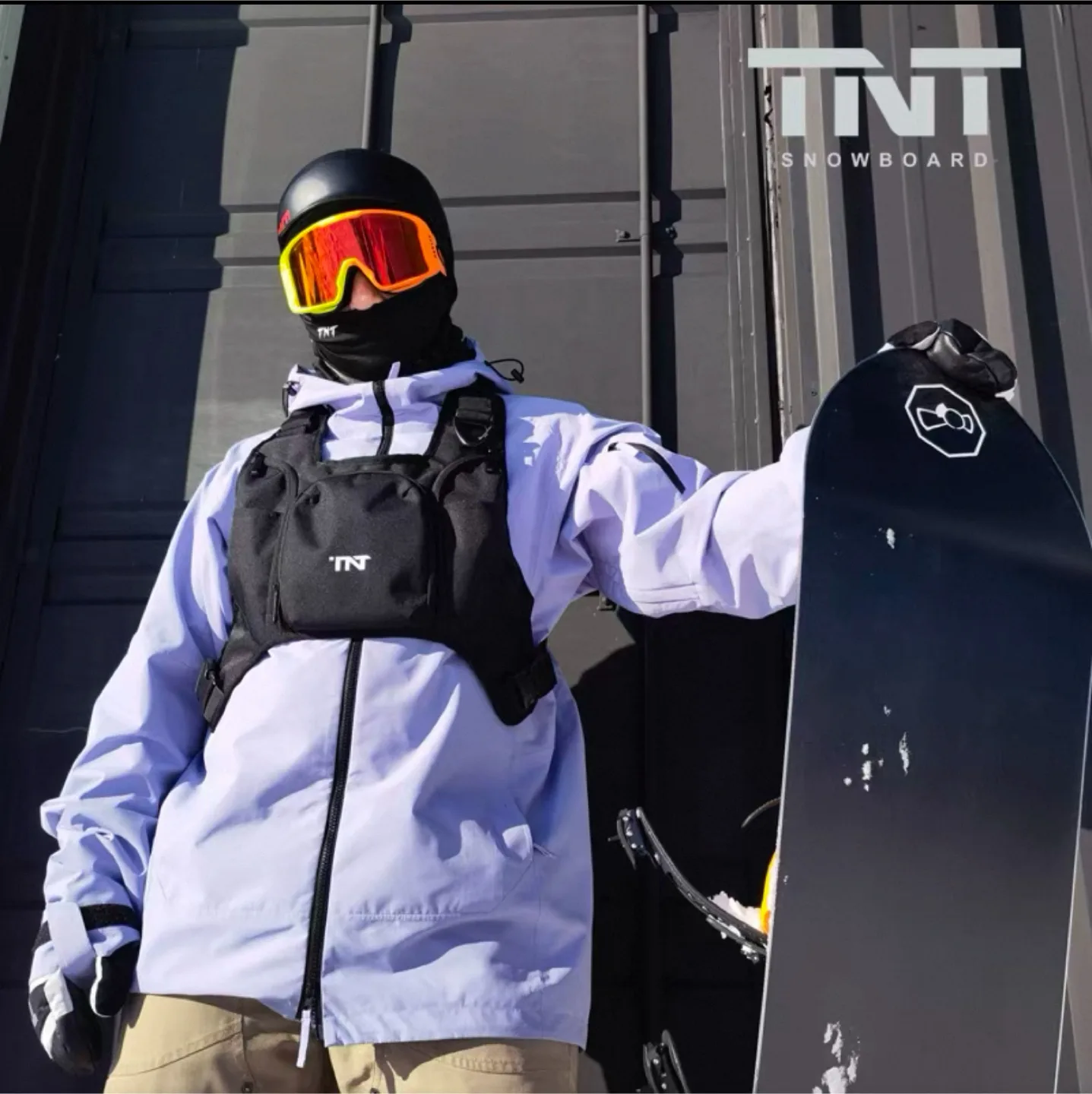 TNT Snowboard Vest - Black image indicator(2)