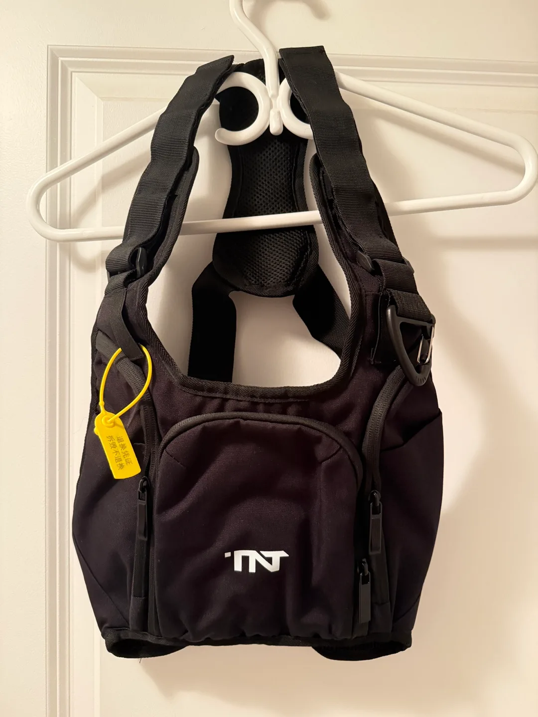 TNT Snowboard Vest - Black image indicator(3)