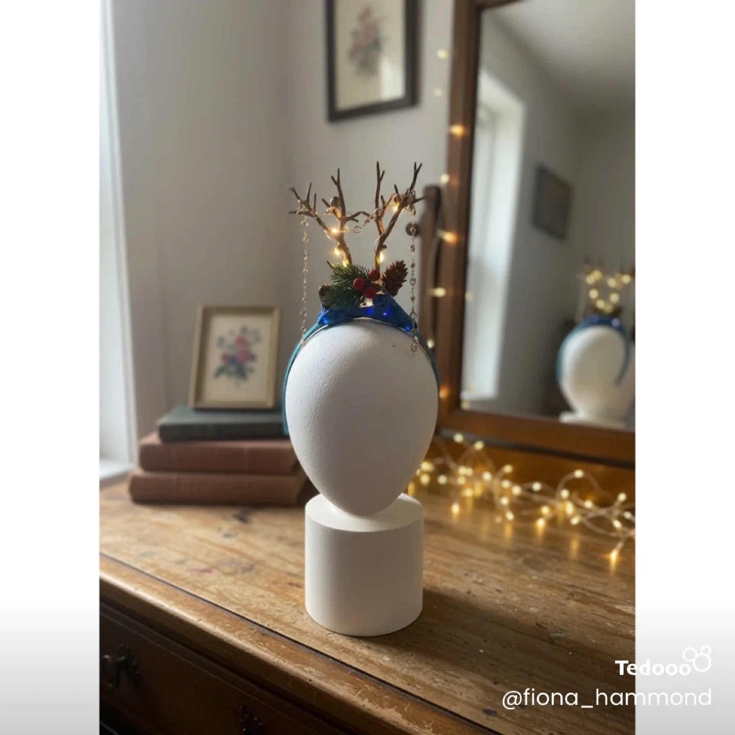 Reindeer Antler Headband - Holiday Cheer! image indicator(2)