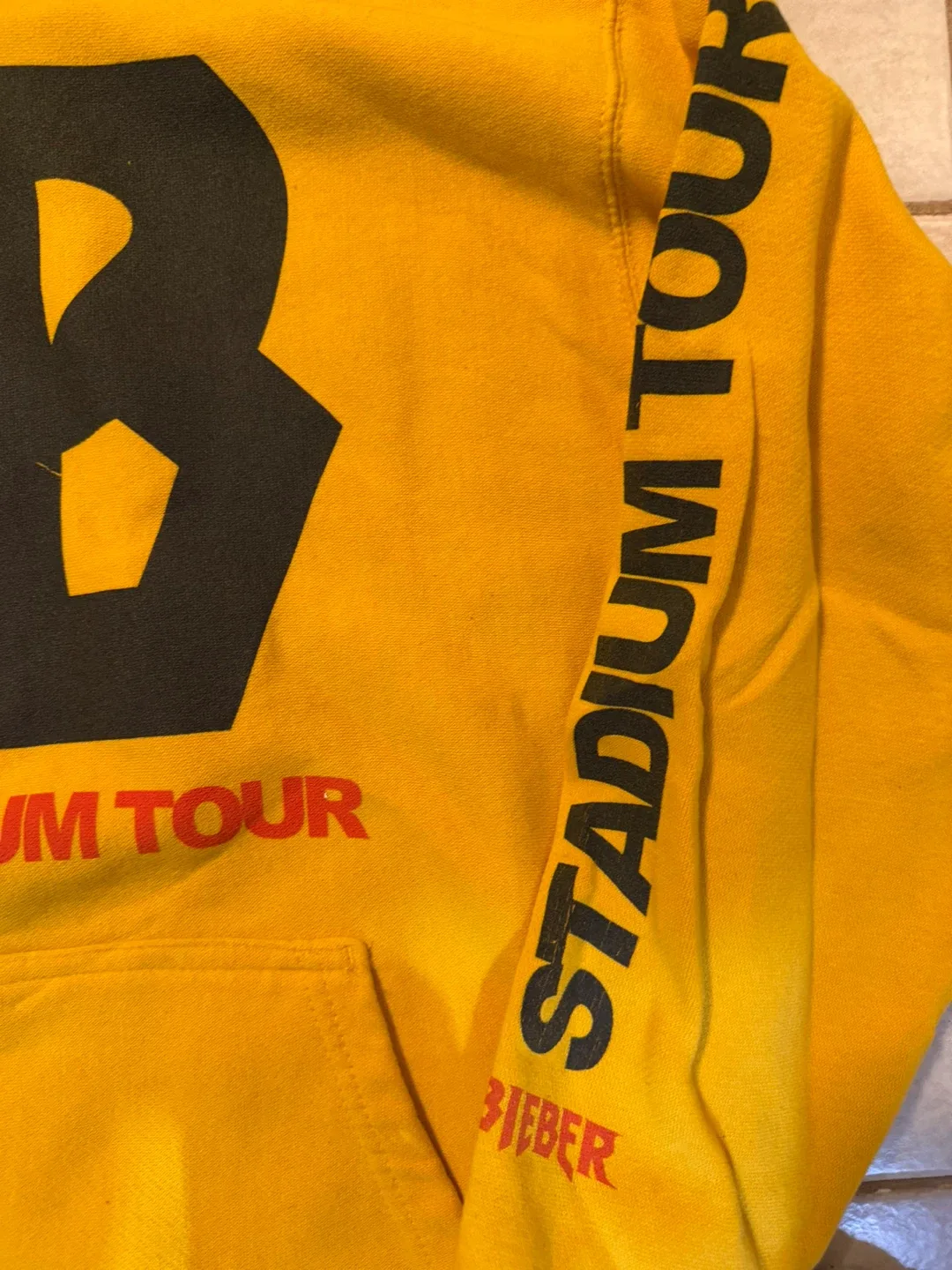 Bieber Hoodie image indicator(3)