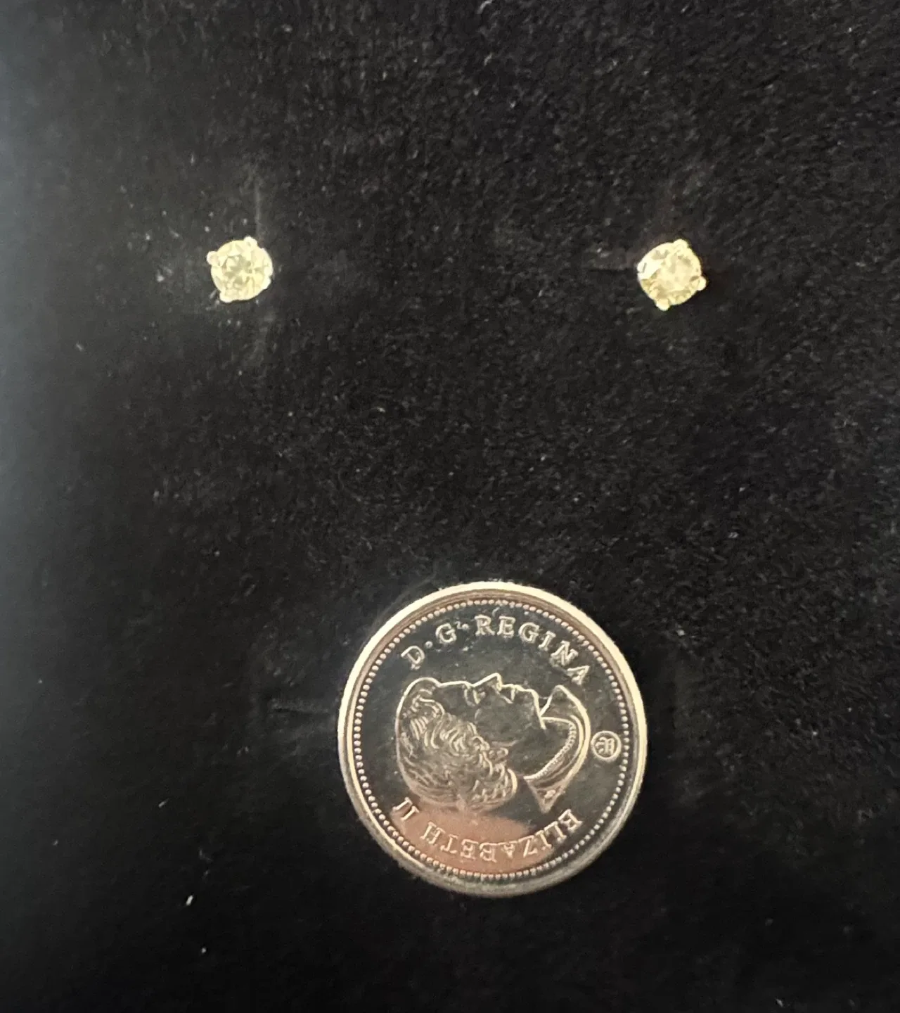 New 14K Gold Natural Diamond Stud Earring – 0.45g, 0.32ct image indicator(3)