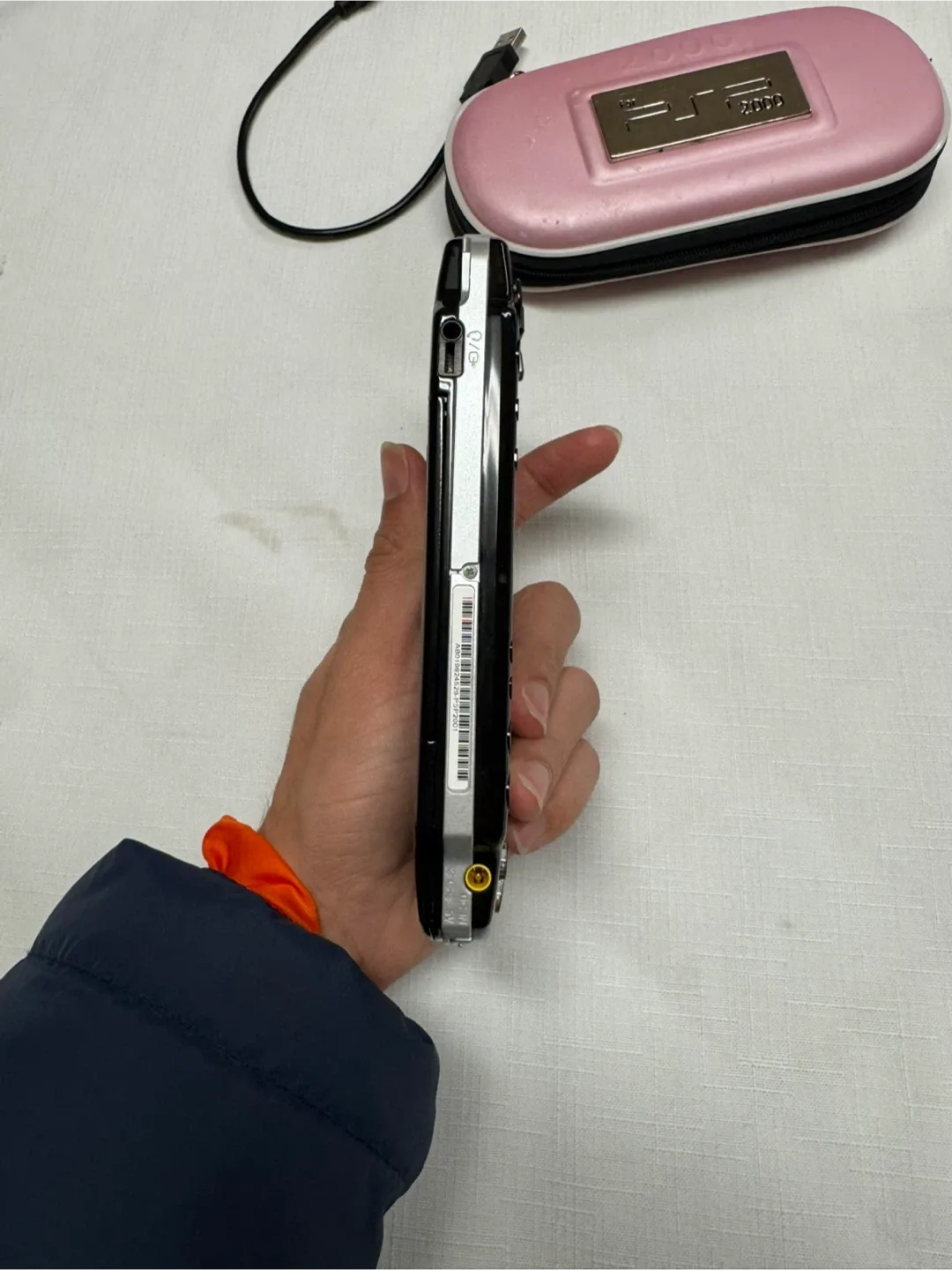 Sony PSP 2000 Black with Pink Case image indicator(5)