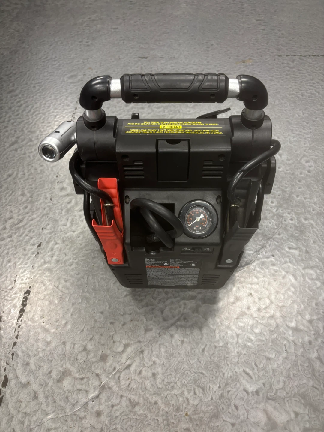 MotoMaster Eliminator Jump Starter w/ Air Compressor - photo 3
