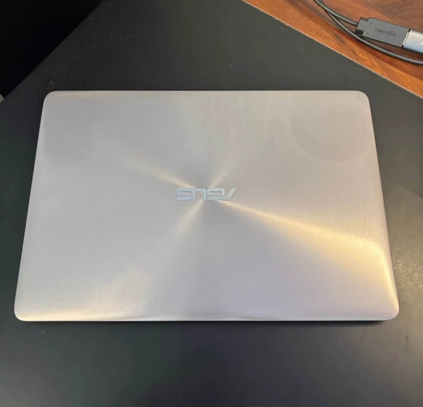 ASUS ZenBook UX330U – Sleek Ultrabook, Excellent Condition image indicator(2)