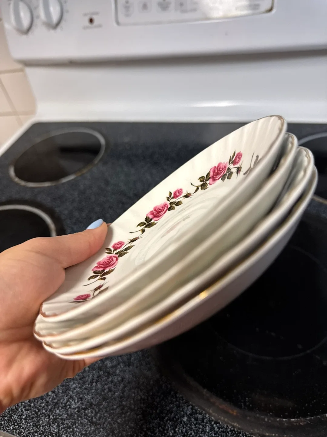 Ridgway Romance Saucers - Set of 4 image indicator(2)