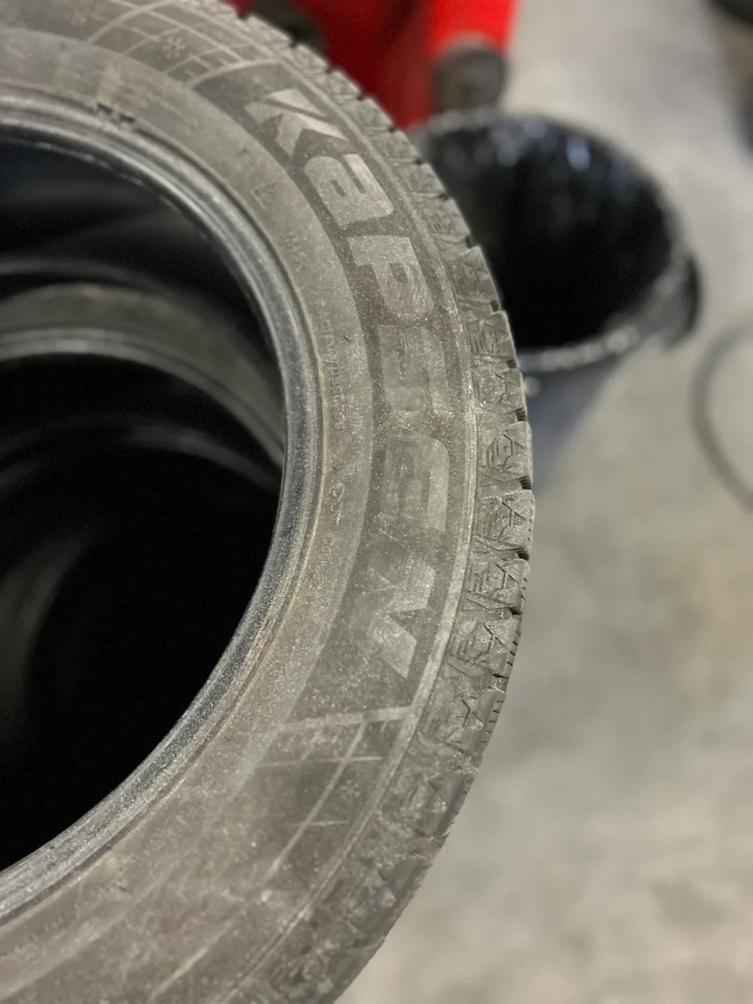 Winter Tires - (not on rims) 225/60R17 image indicator(2)