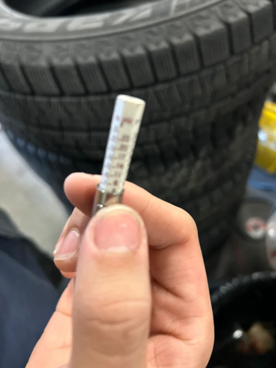 Winter Tires - (not on rims) 225/60R17 image indicator(4)