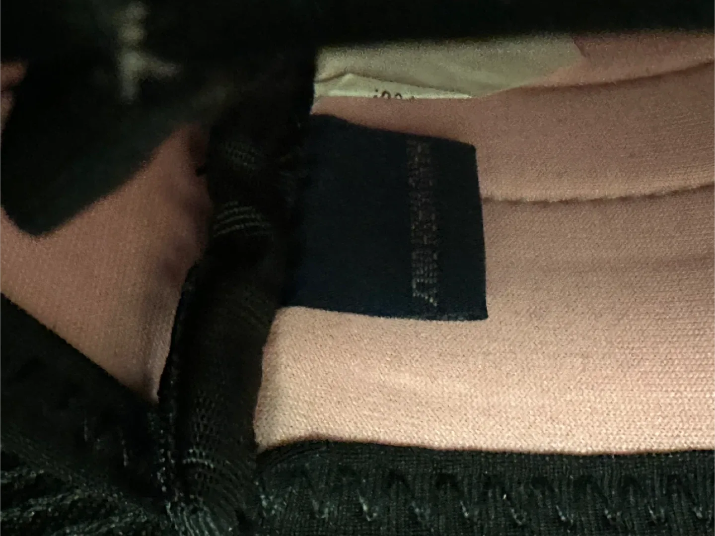 Running Room Water Bottle Carrier - Pink image indicator(6)