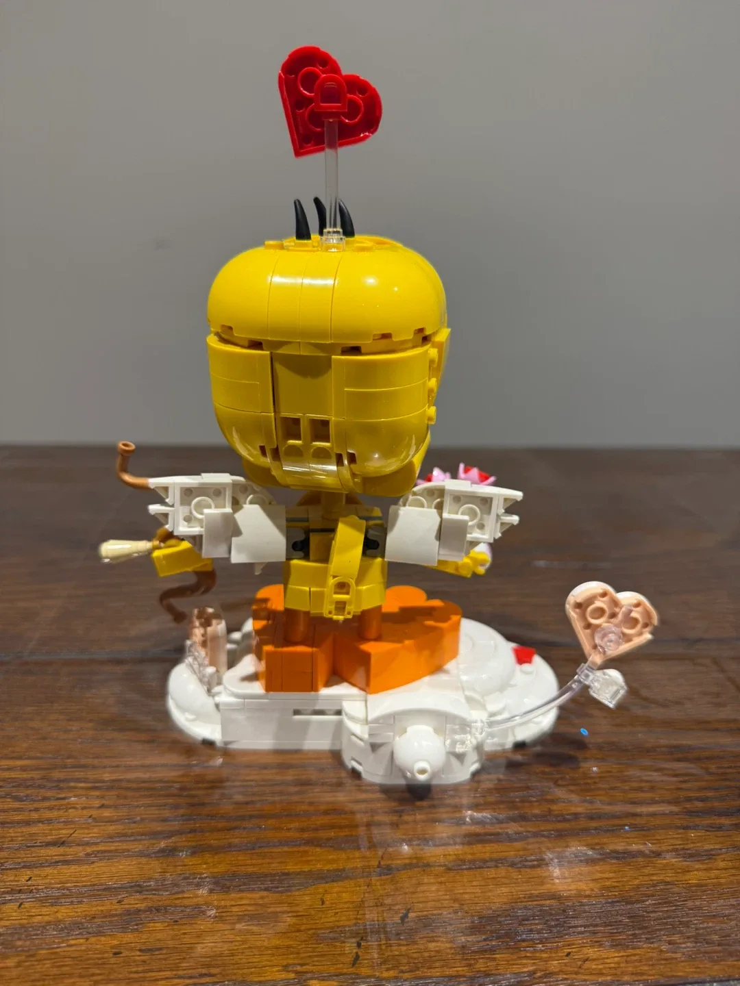 LEGO Looney Tunes Tweety Bird Valentine's Day image indicator(3)