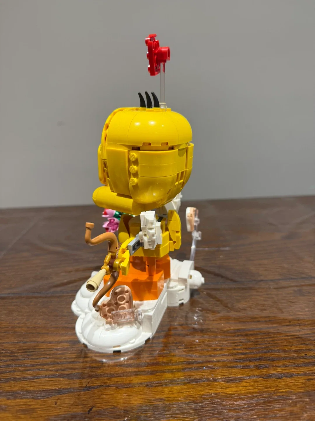 LEGO Looney Tunes Tweety Bird Valentine's Day image indicator(4)