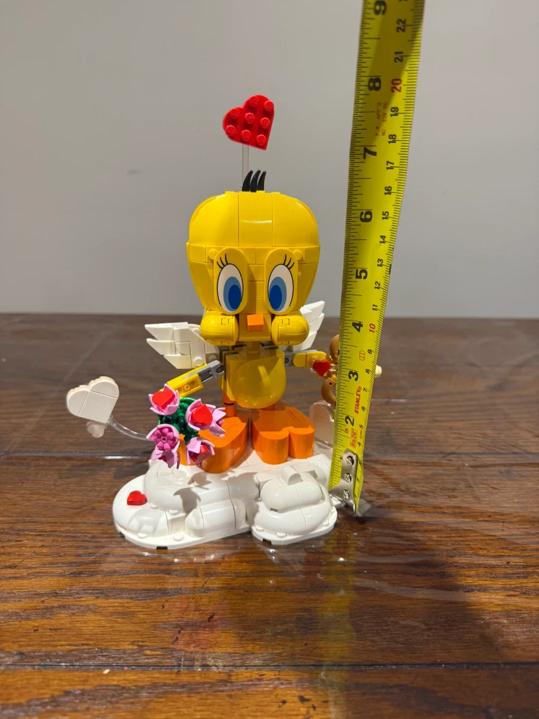 LEGO Looney Tunes Tweety Bird Valentine's Day image indicator(2)