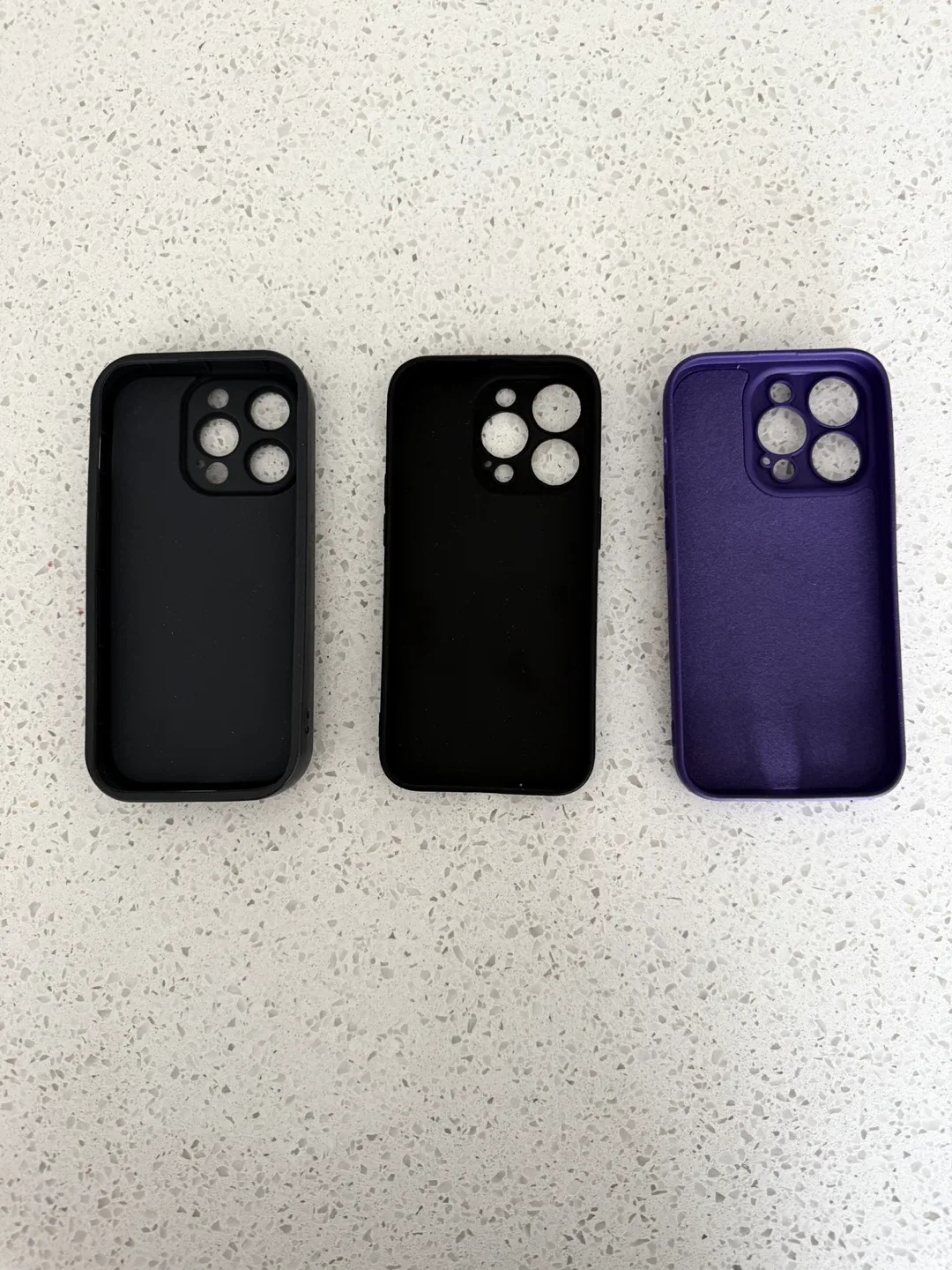 IPhone 14 Pro Phone Case Bundle image indicator(2)