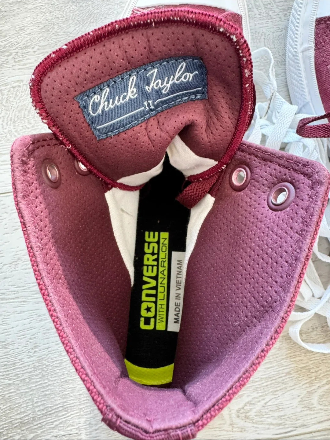 Converse Chuck Taylor All Star High Top - Burgundy image indicator(2)