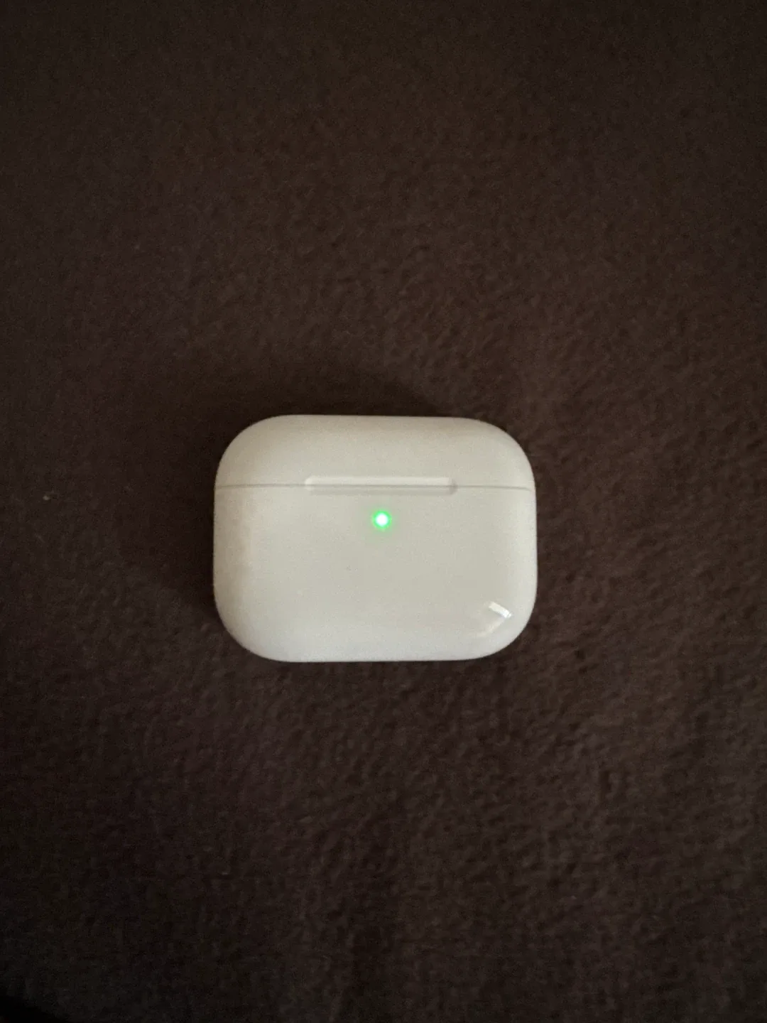 Apple AirPods Pro 3 with Ear Tips image indicator(2)