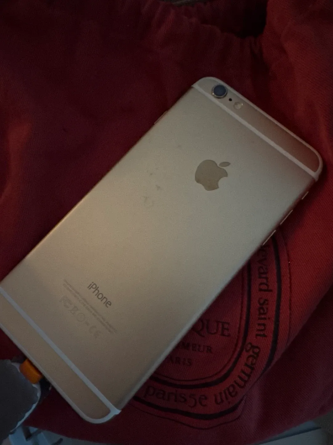 iPhone 6 Plus - 64GB image indicator(4)