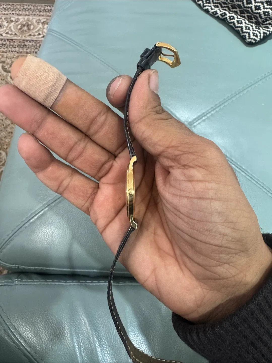 Patek Philippe Geneve Gold Watch image indicator(4)