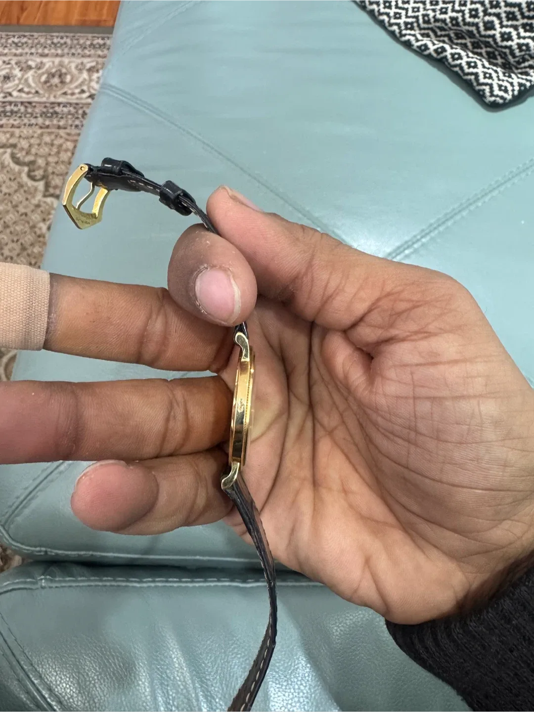 Patek Philippe Geneve Gold Watch image indicator(3)