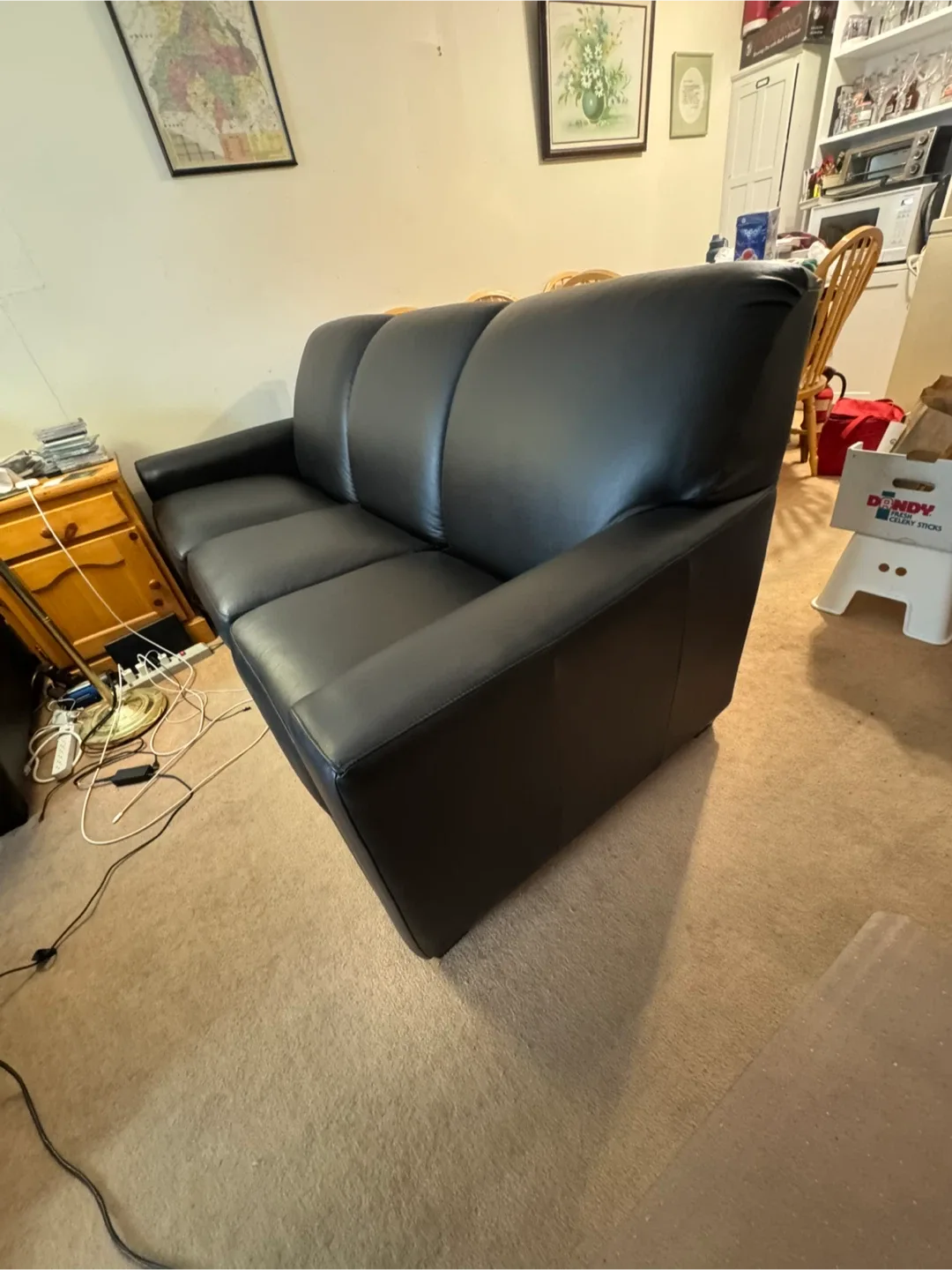 Black Leather Sofa image indicator(2)