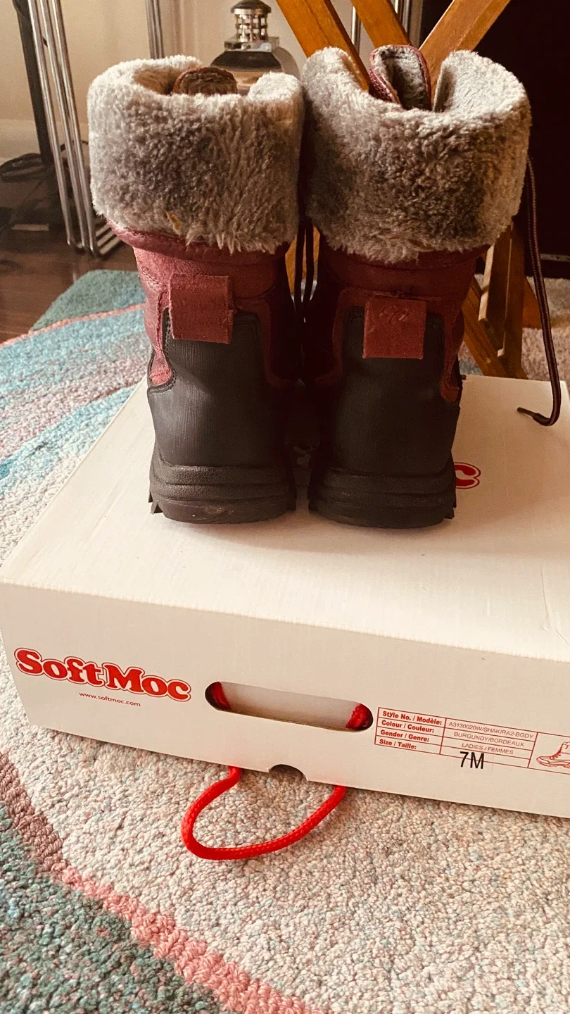 SoftMoc Shakira Waterproof Winter Boots - Size 7 image indicator(2)