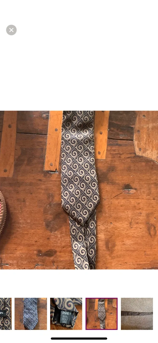 Vintage Lanvin Paris Silk Tie - Elegant Design image indicator(4)