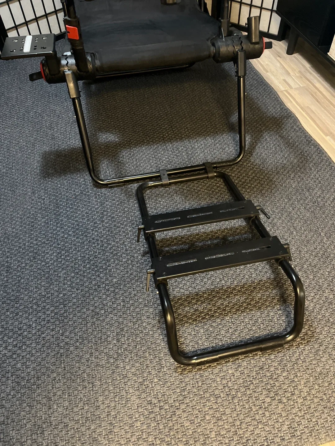 Next Level Racing GT Lite Racing Simulator Cockpit image indicator(4)