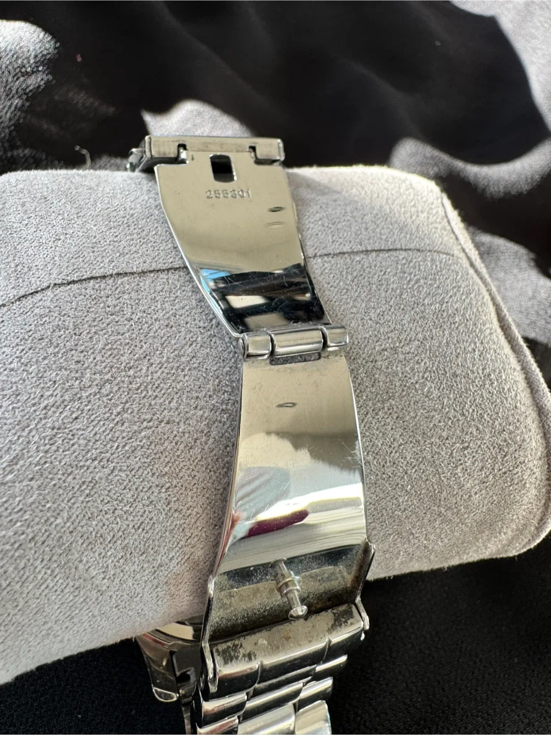 Michael Kors Silver Watch image indicator(7)