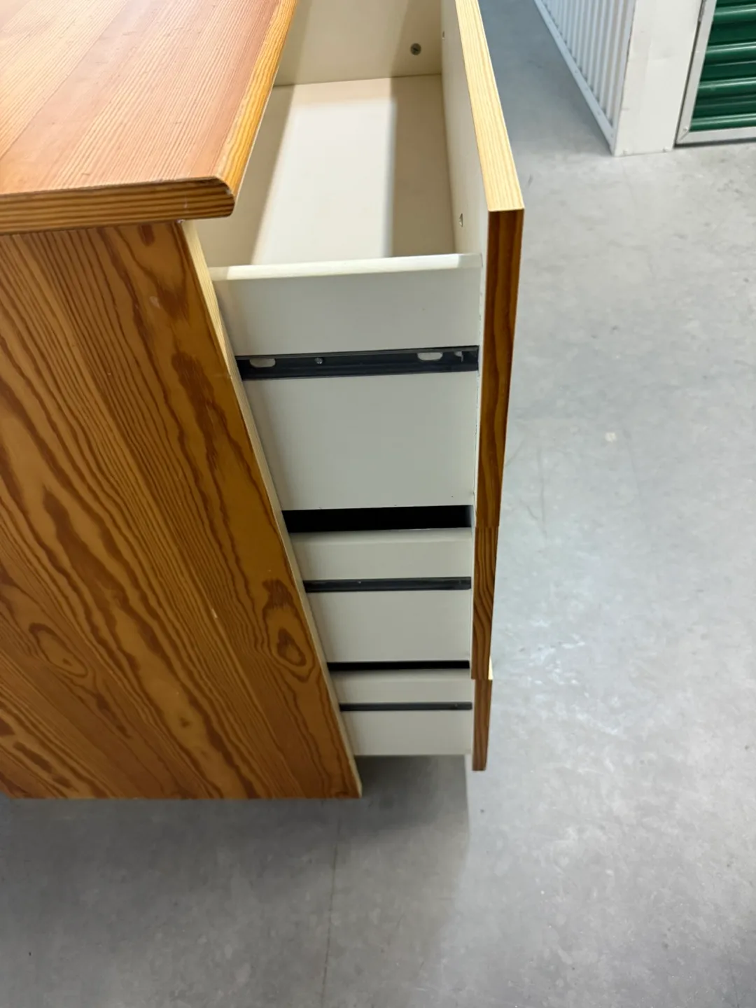 Wooden Dresser - 6 Drawers image indicator(8)