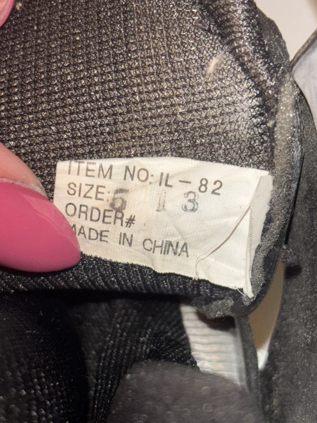 Black Roller Blades youth size 5 image indicator(7)