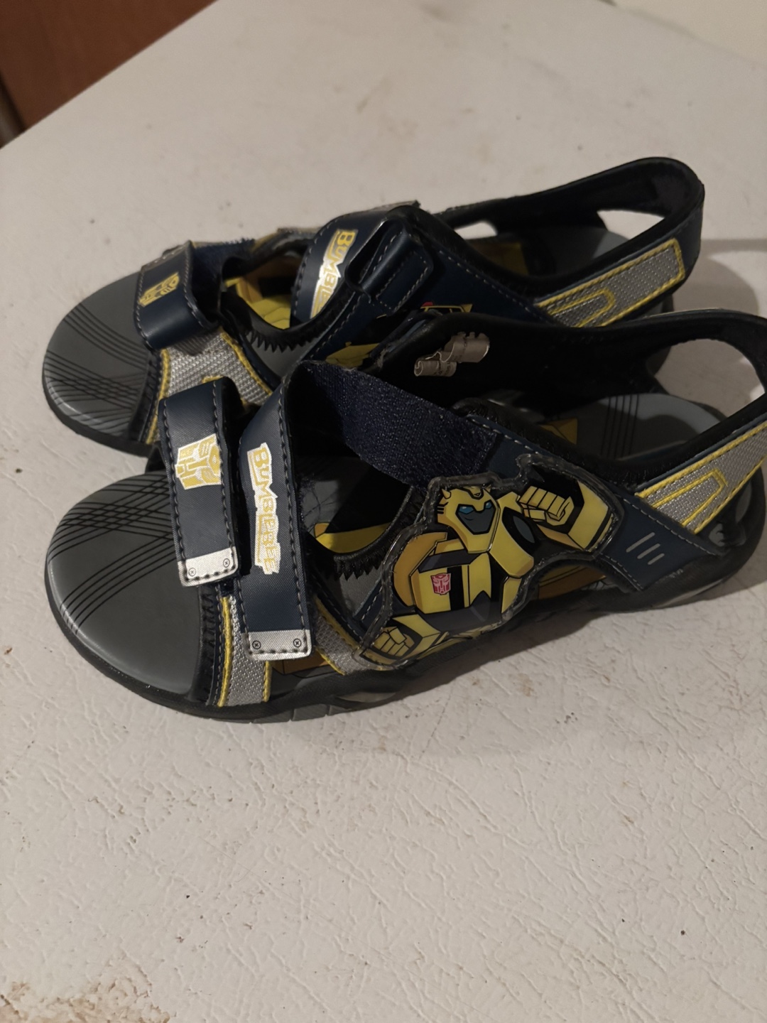 Transformers Bumblebee Sandals - Size 2 - photo 4