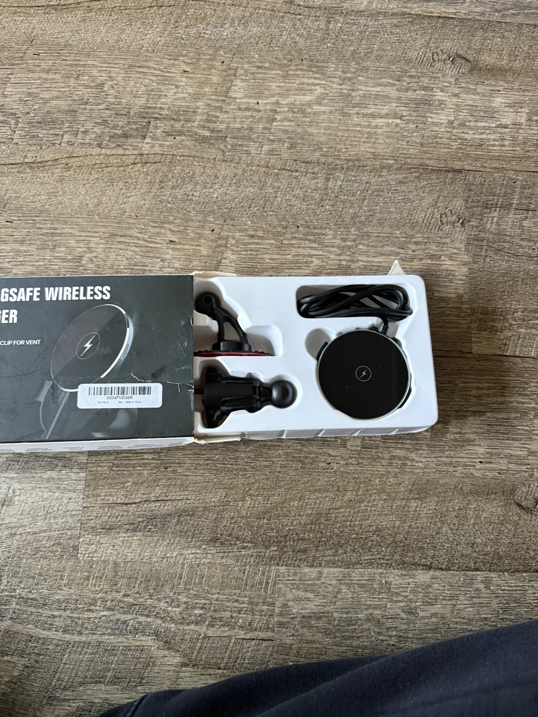 2 in 1 MagSafe Wireless Car Charger - New! image indicator(6)