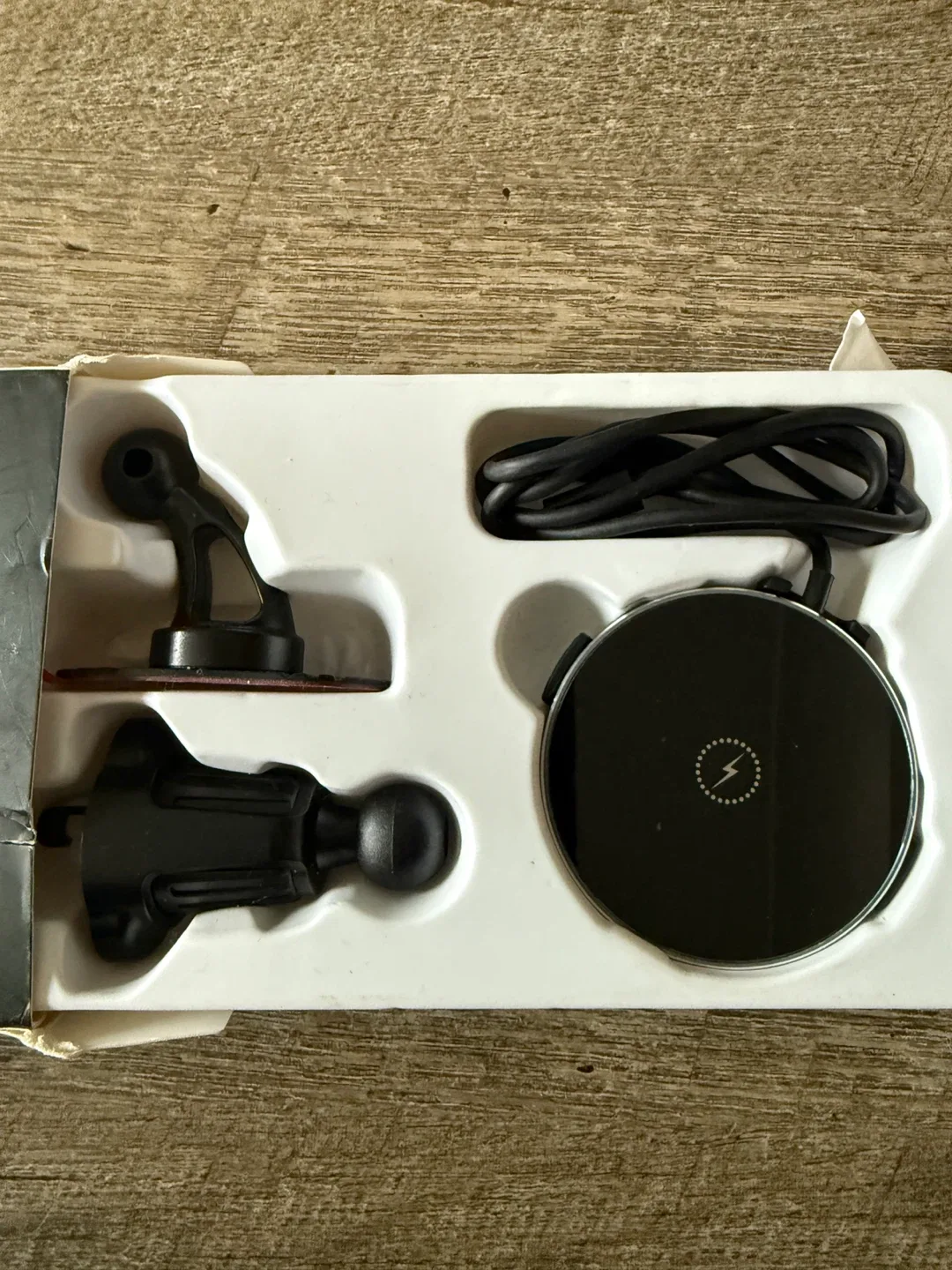 2 in 1 MagSafe Wireless Car Charger - New! image indicator(7)