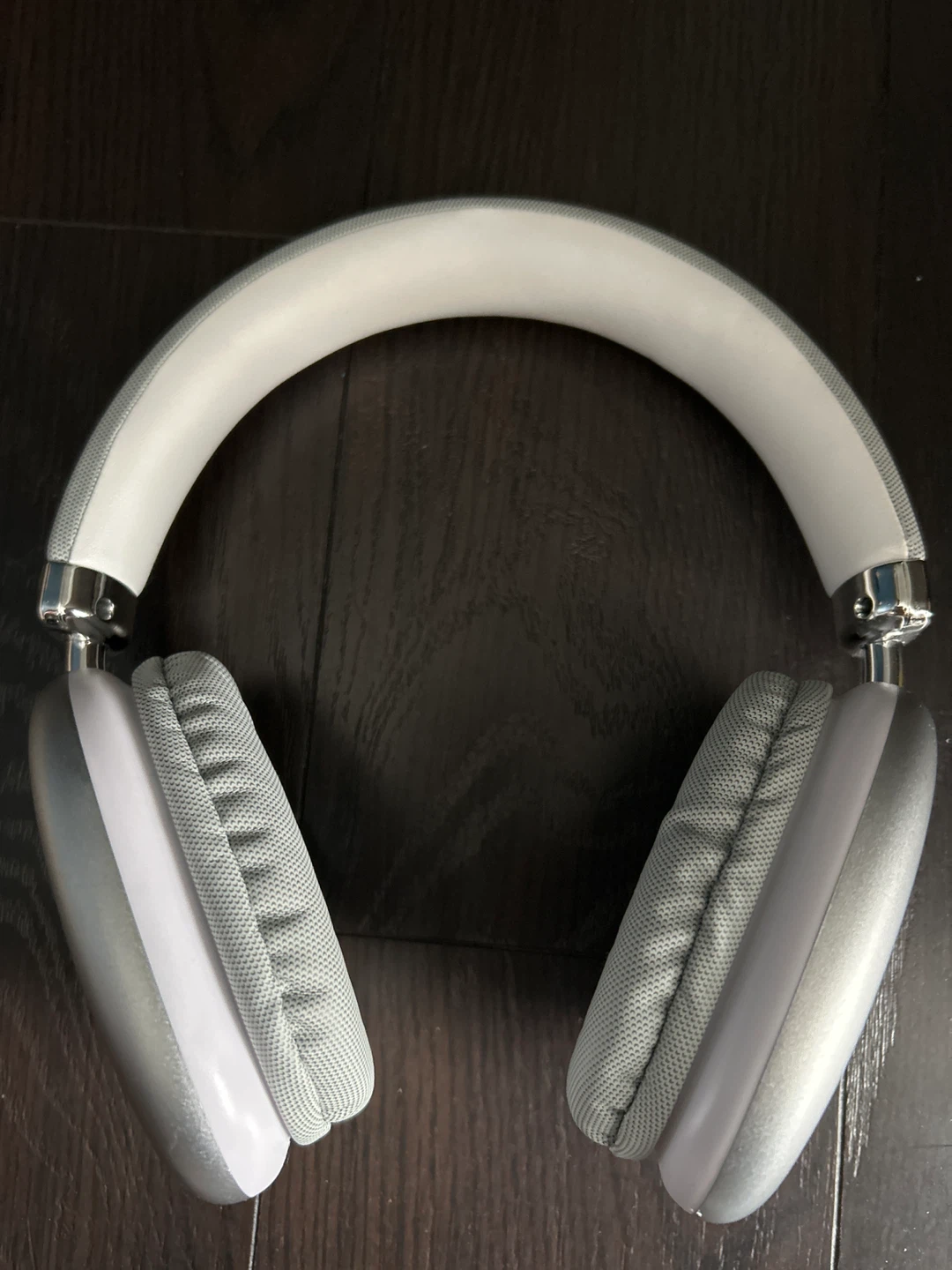 Overhead earphones- Silver