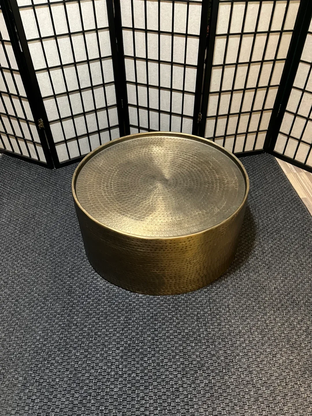 Hammered Metal Round Coffee Table image indicator(4)