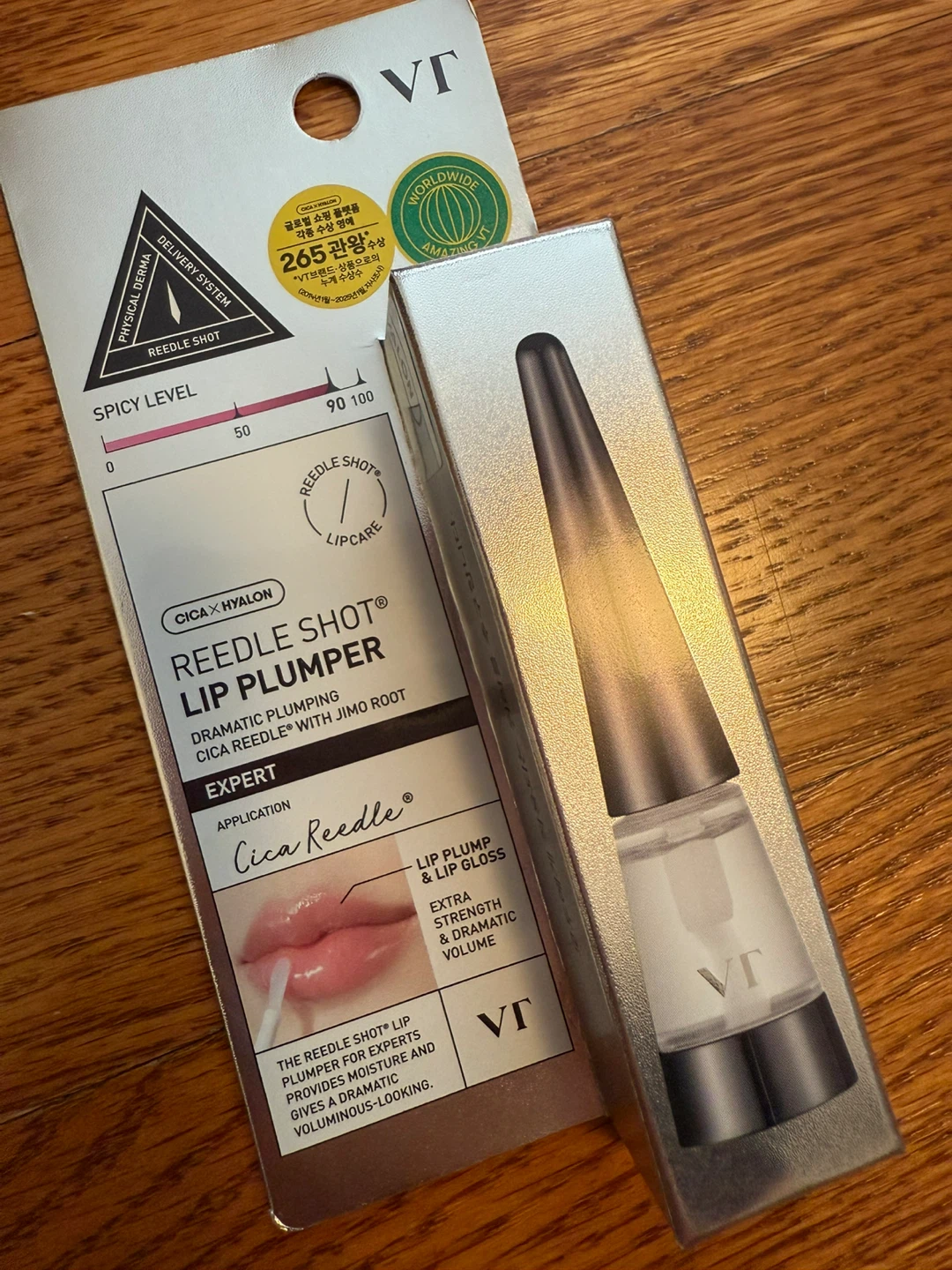 VT Reedle Shot Lip Plumper - New!