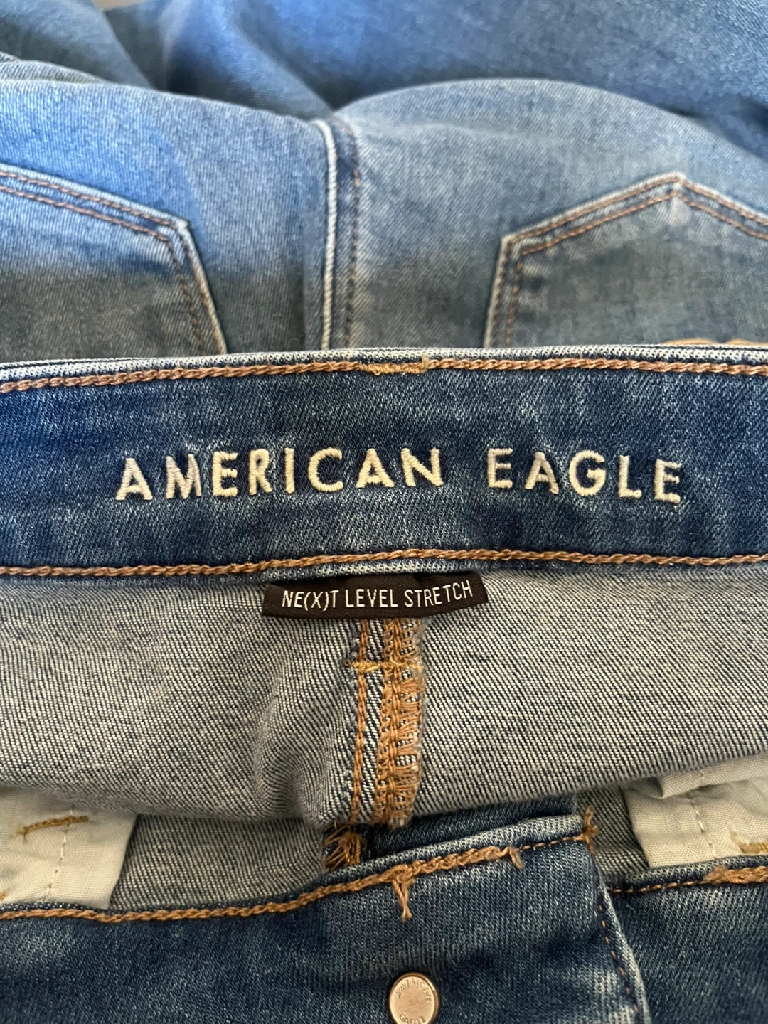 American eagle women’s jeans size 4
