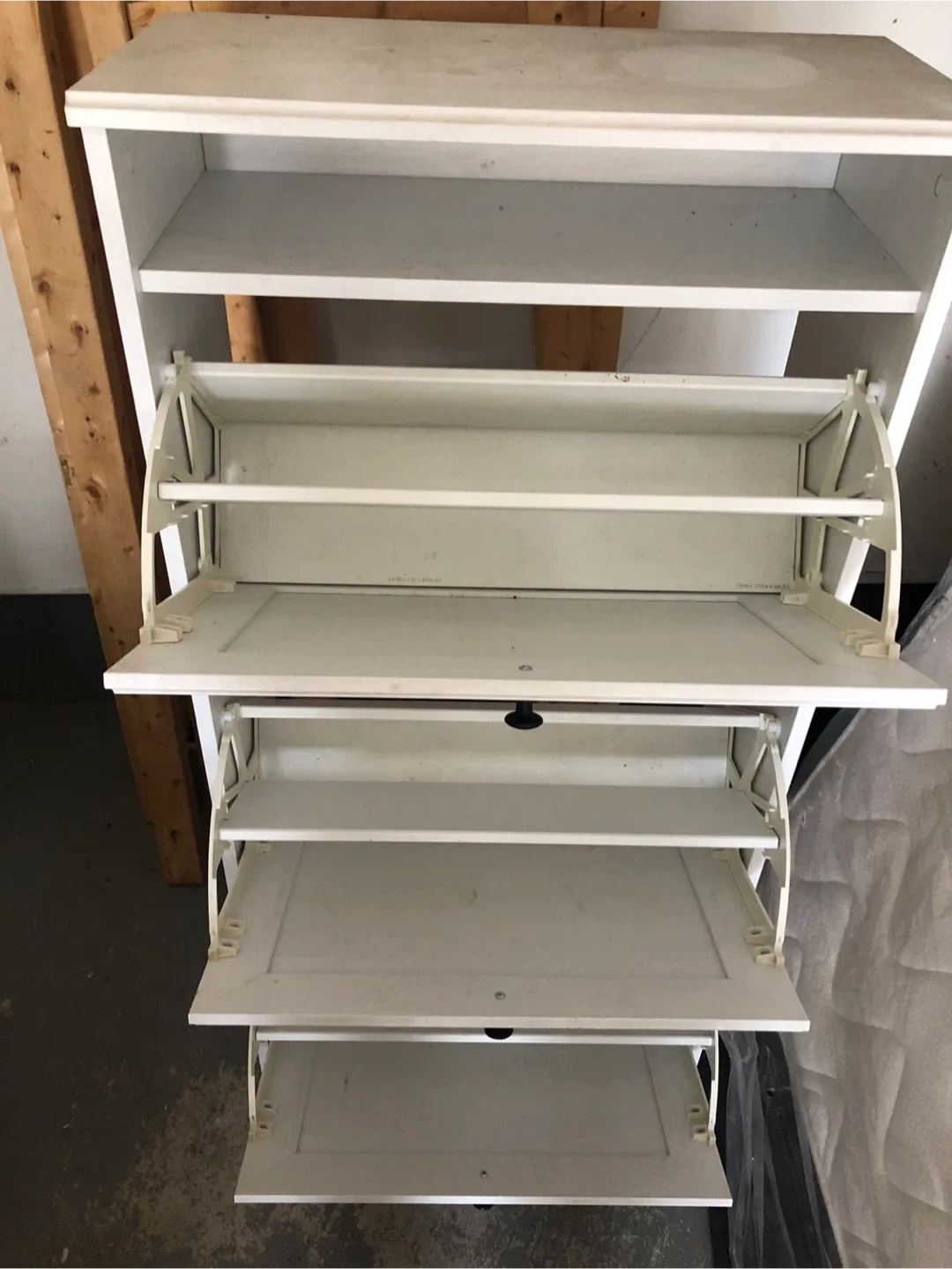 IKEA Hemnes White Shoe Cabinet image indicator(2)