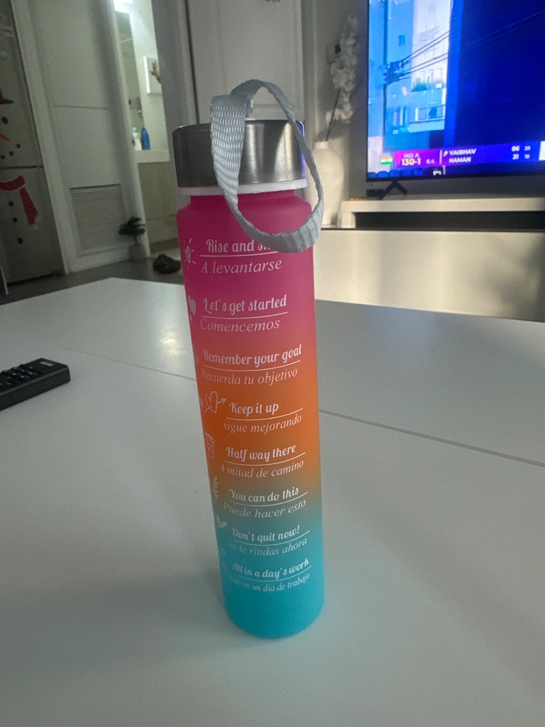 New unused Motivational Water Bottle - Gradient Design