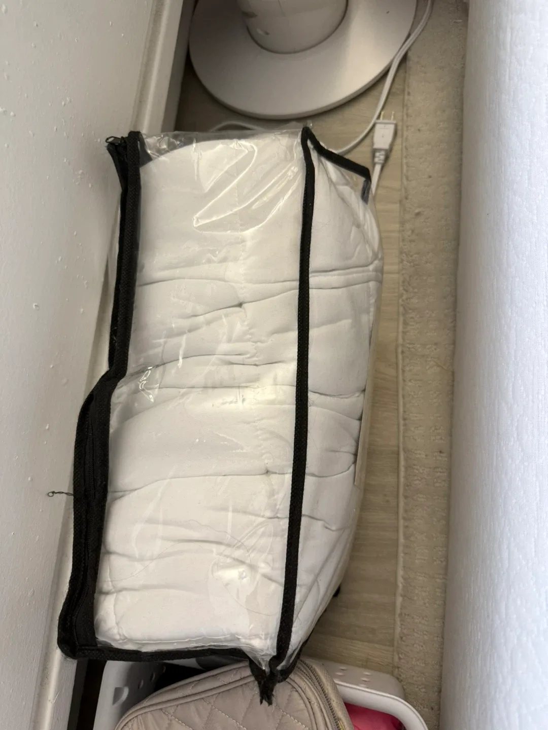 White weighted blanket