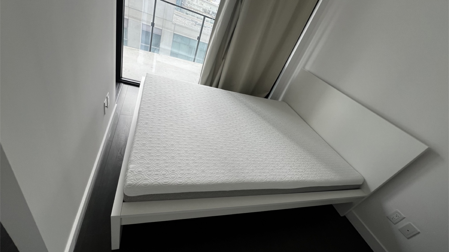Bloom Mattress - Like New! - photo 4