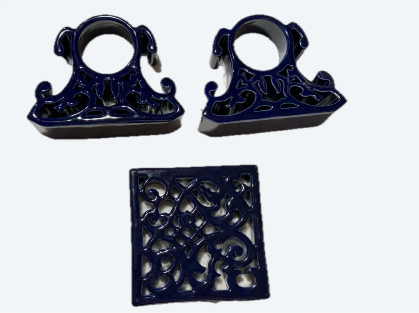 1 Dark Blue Coaster +2 candle/ wine holders/ Made in 🇨🇦