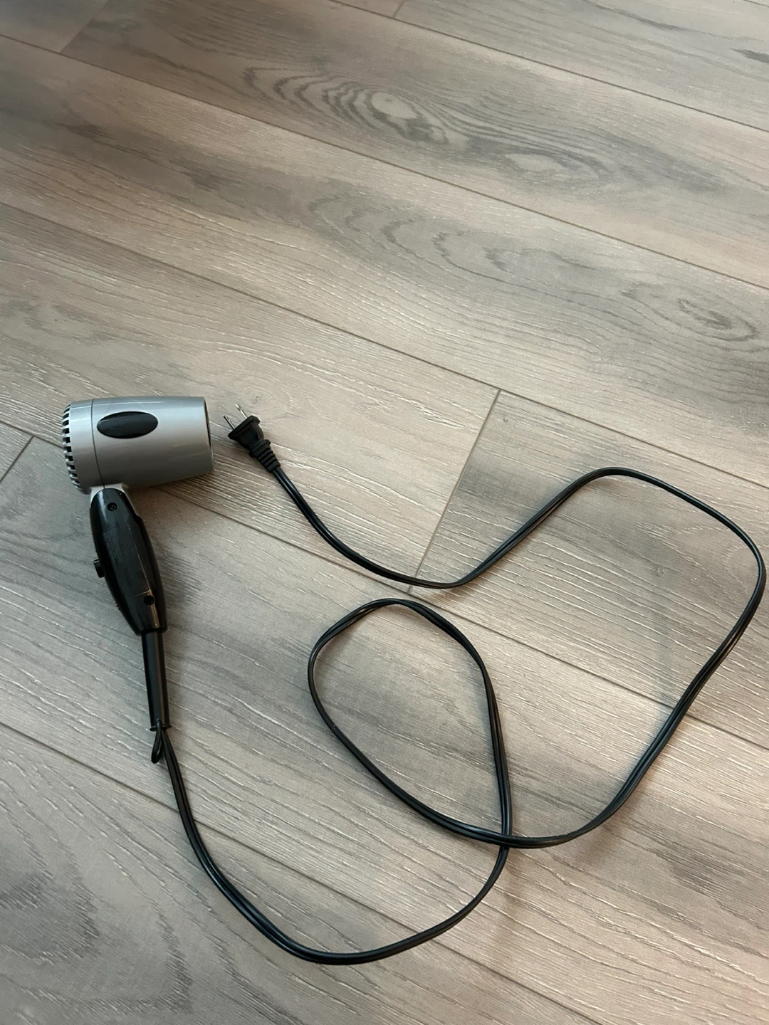 QUO Hair Dryer - Great Condition - photo 2