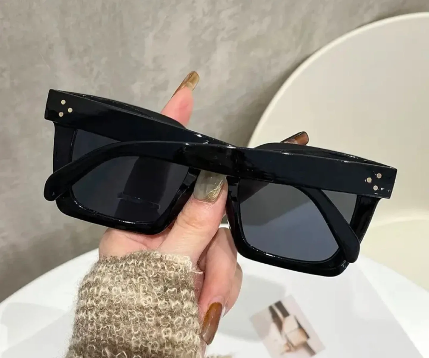 Black Square Frame Sunglasses image indicator(2)