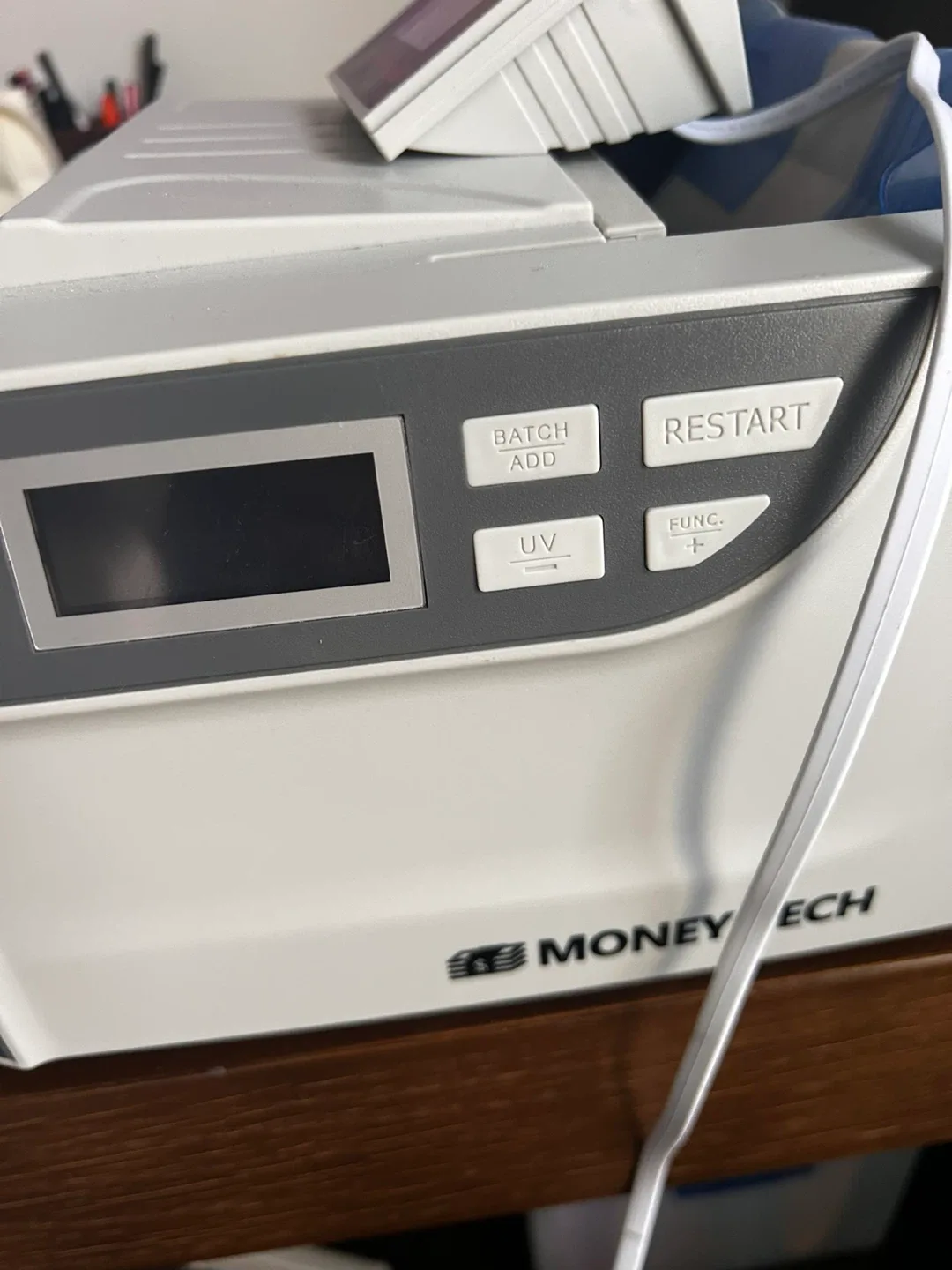 Money Tech Bill Counter - Like New! image indicator(6)