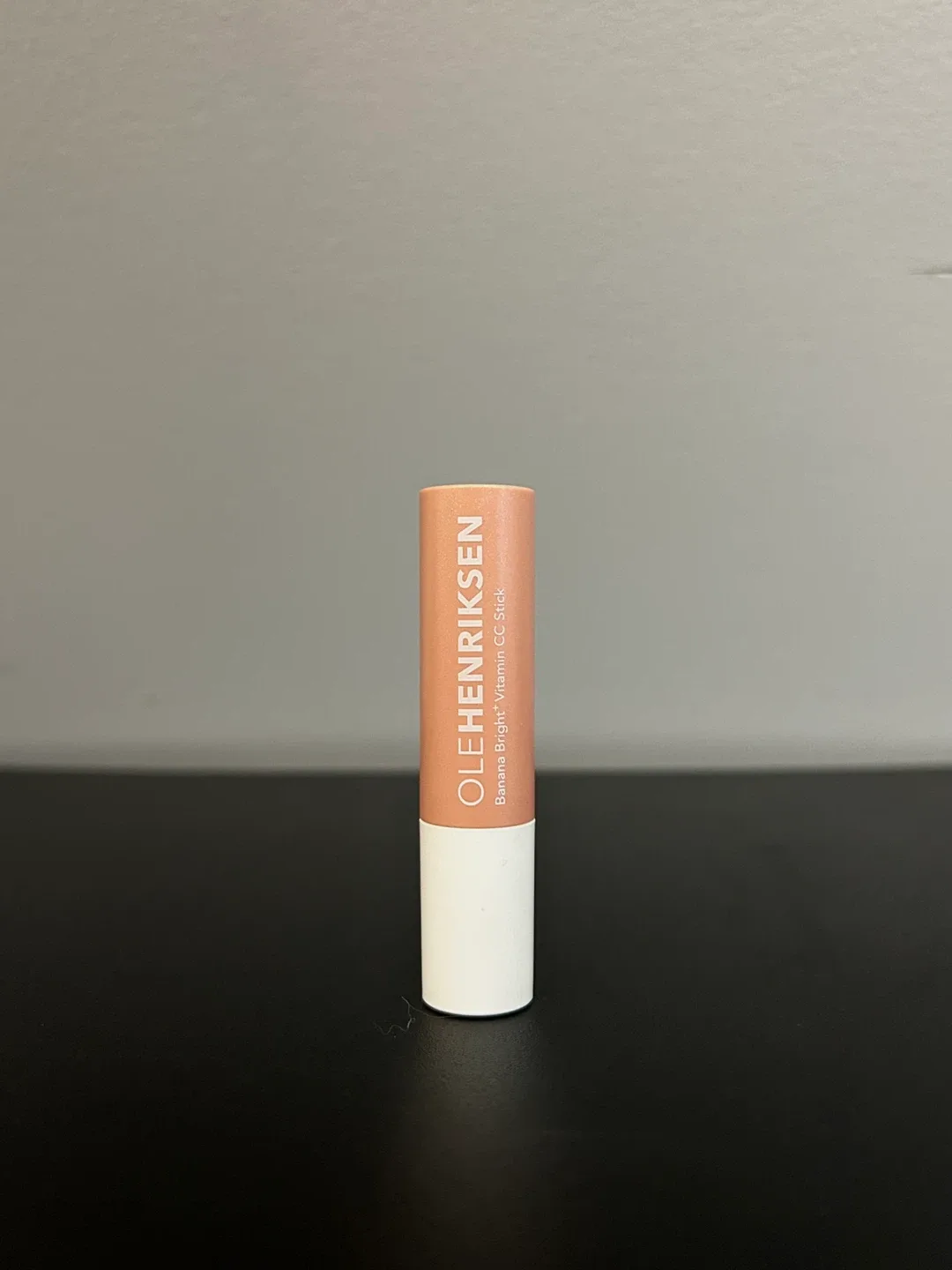 OLEHENRIKSEN Banana Bright+ Vitamin CC Stick