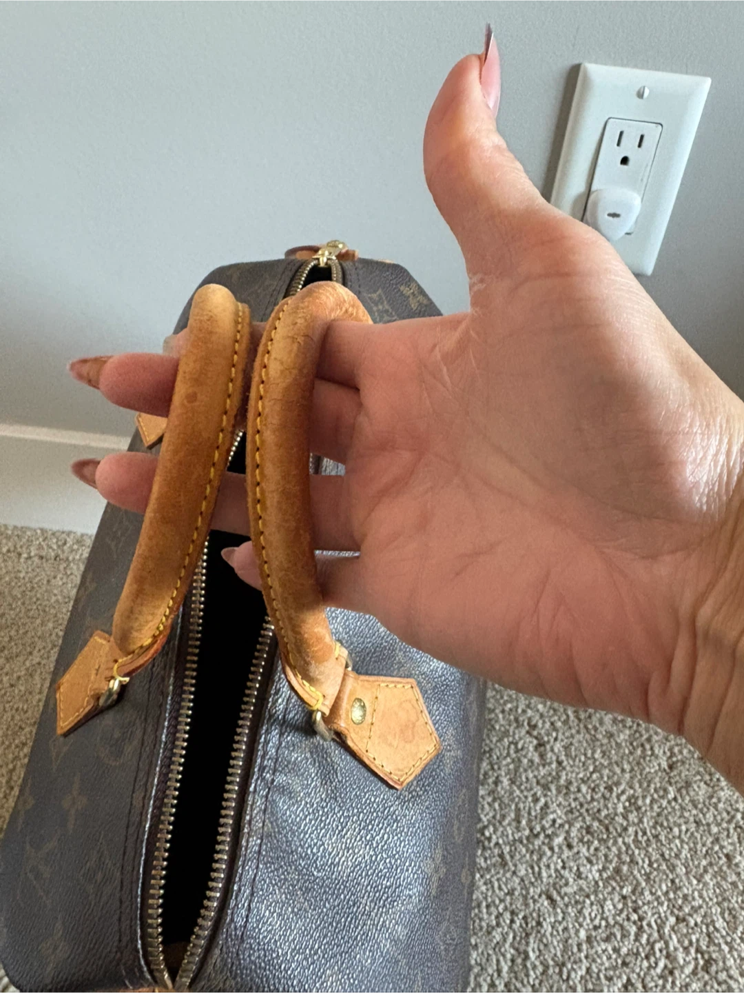 Louis Vuitton Monogram Speedy Bag - photo 2