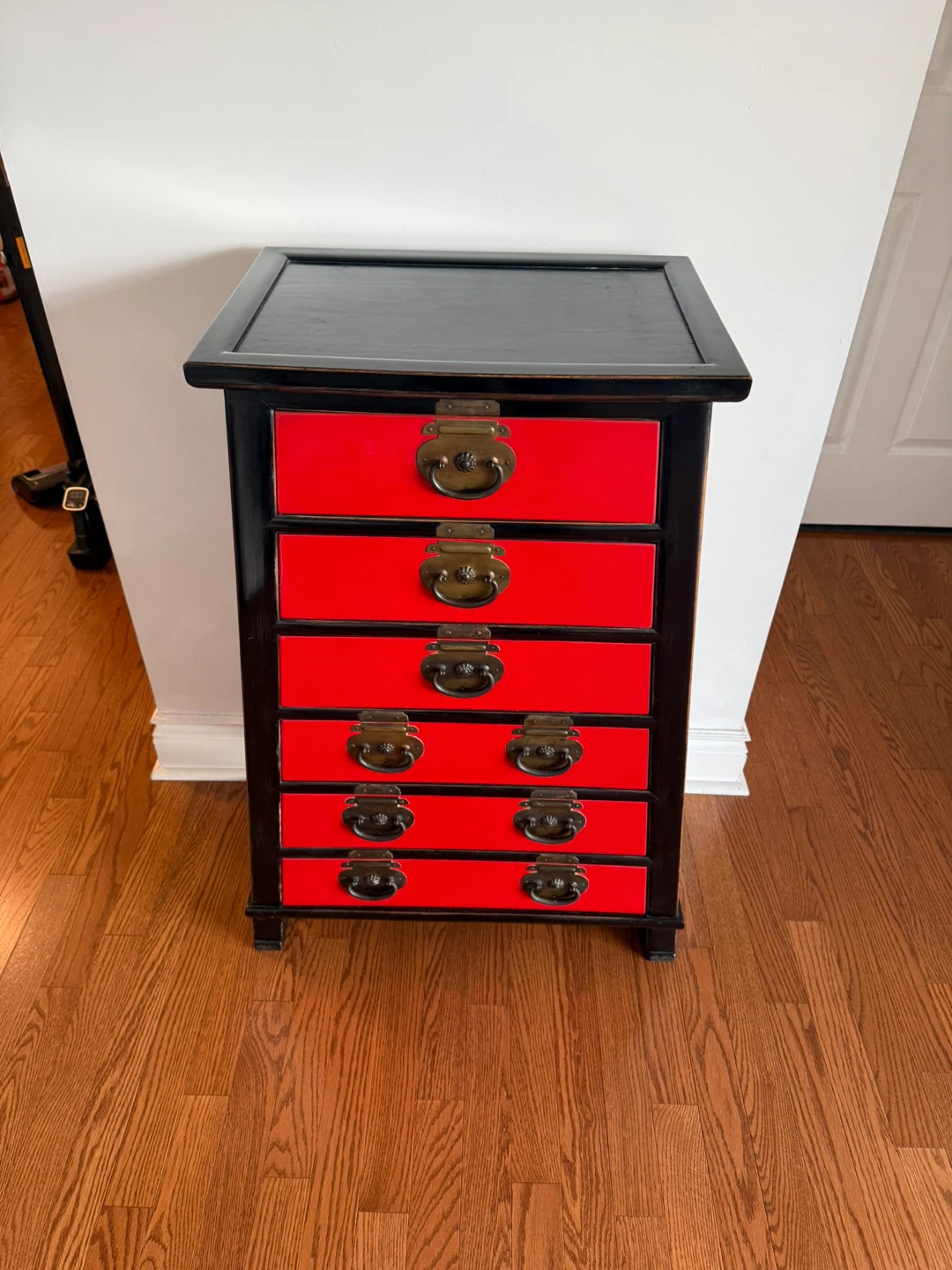 Chinese Antique Red & Black Accent Chest - 6 Drawers - photo 4