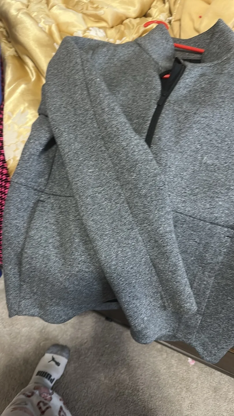 Lululemon Jackets and define size 10 and 12 image indicator(3)