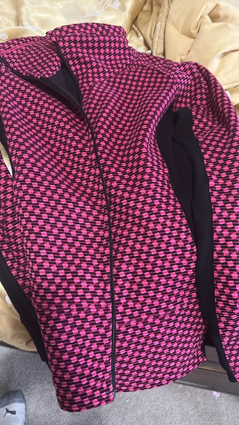 Lululemon Jackets and define size 10 and 12 image indicator(5)